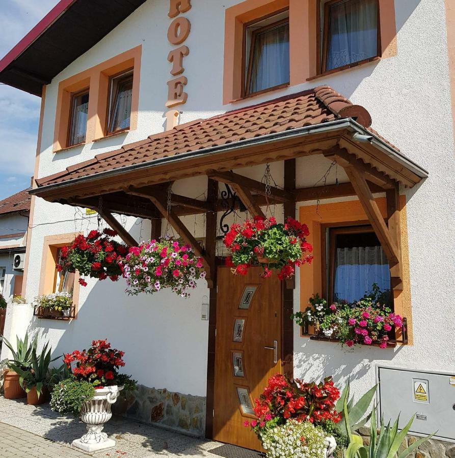 Hotel Zaulek Olszyna  Экстерьер фото